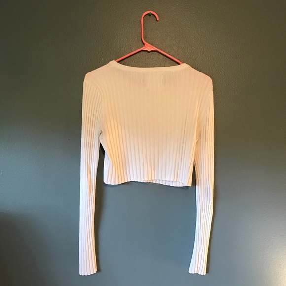 UNIF & urban outfitters White cropped sweater - Picture 4 of 4